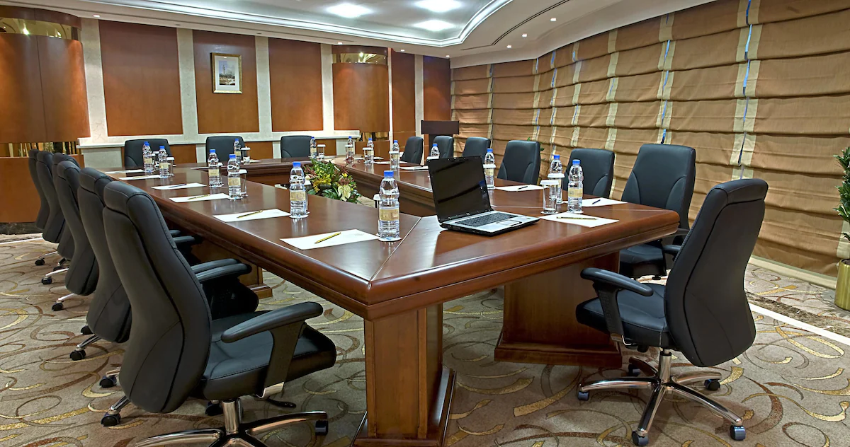 اتاق کنفرانس هتل سیتی سیزنز دبی